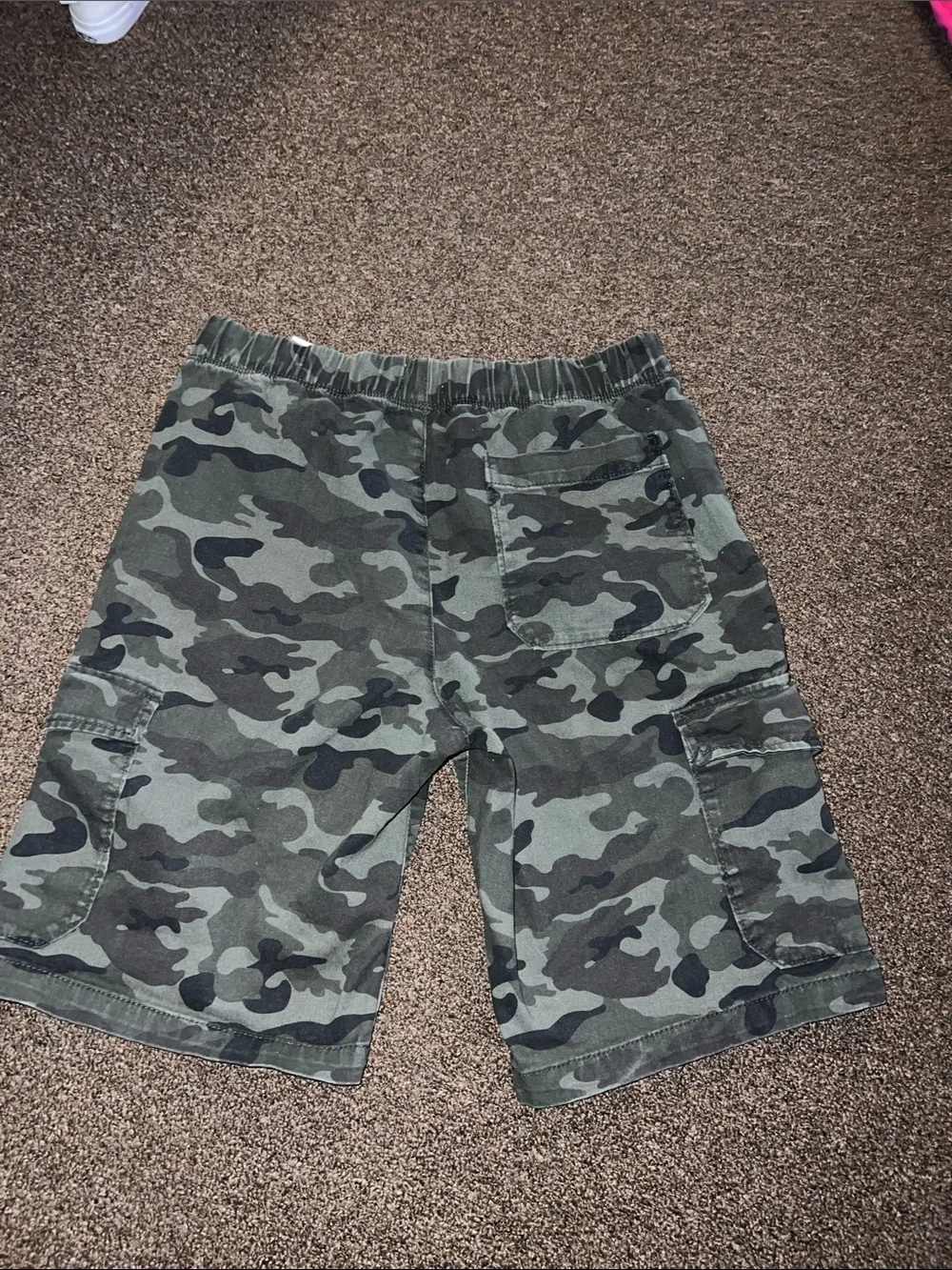 Old Navy Boys' Green Camo Cargo Shorts